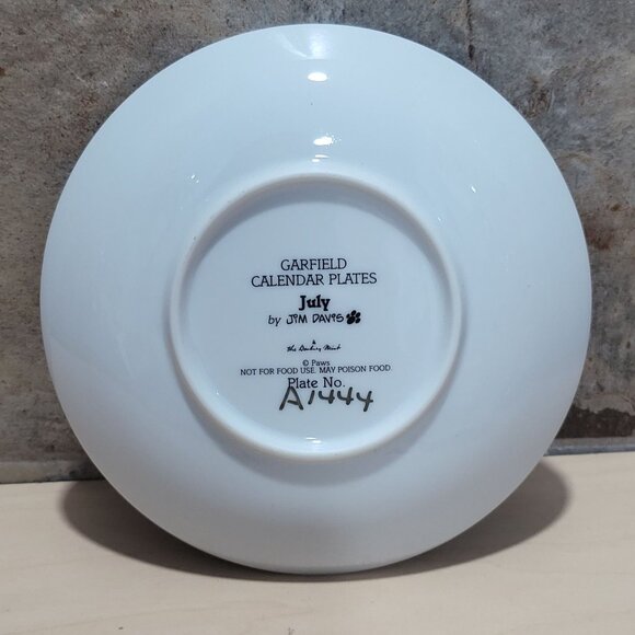 Garfield Calendar July Plate Jim Davis Plate No A 1444 Danbury Mint - Picture 4 of 14